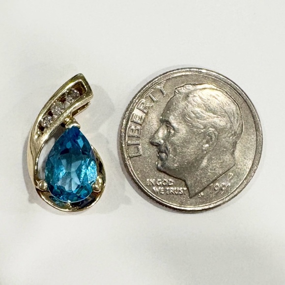 Vintage Swiss Blue Topaz Pendant: 10K Yellow Gold Diamond Accent - Picture 9 of 10
